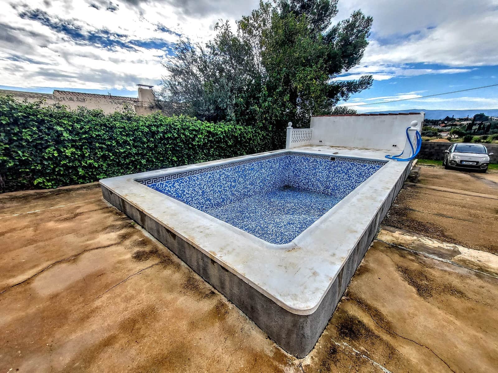 3 soveværelse Villa til salg i Montroy med swimmingpool - € 170.000 (Ref: 9358965)