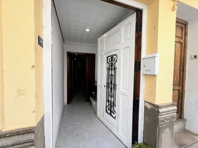 4 soveværelse Lejlighed til salg i Sagunto / Sagunt - € 240.000 (Ref: 9367061)