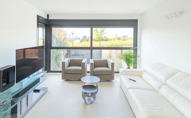 3 bedroom Townhouse for sale in Puig with pool - € 520,000 (Ref: 9385206)