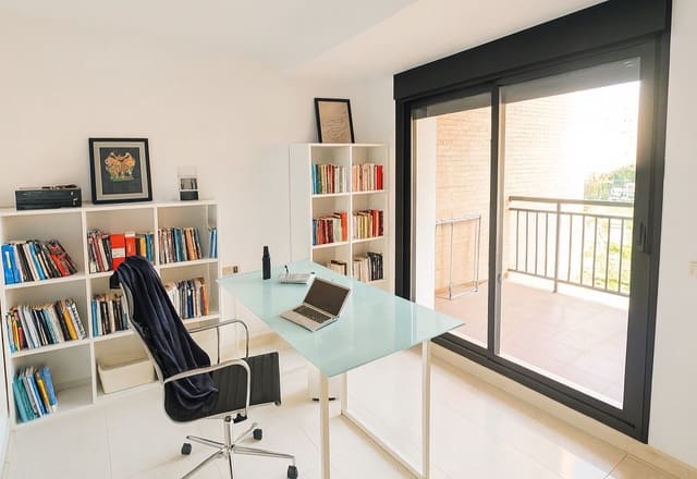 3 bedroom Townhouse for sale in Puig with pool - € 520,000 (Ref: 9385206)