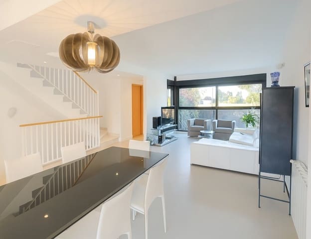 3 bedroom Townhouse for sale in Puig with pool - € 520,000 (Ref: 9385206)