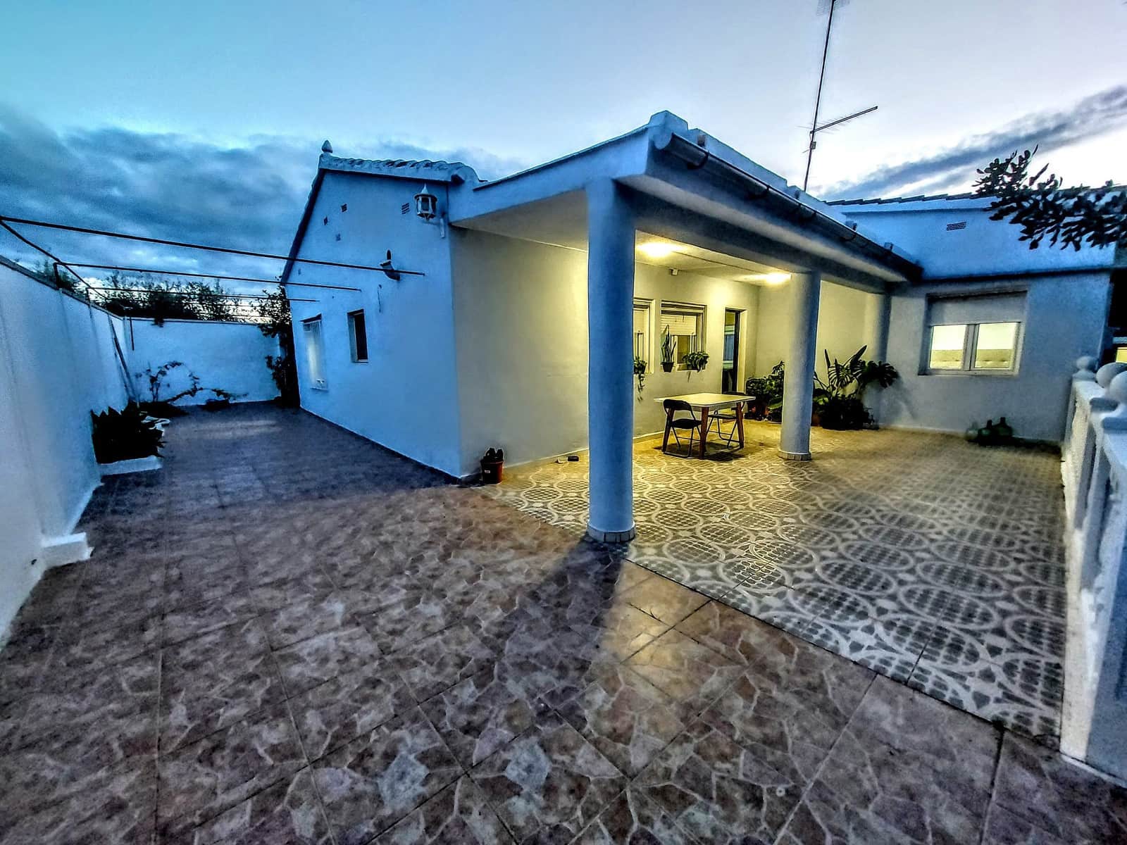 4 soveværelse Villa til salg i Torrent med swimmingpool - € 270.000 (Ref: 9395784)