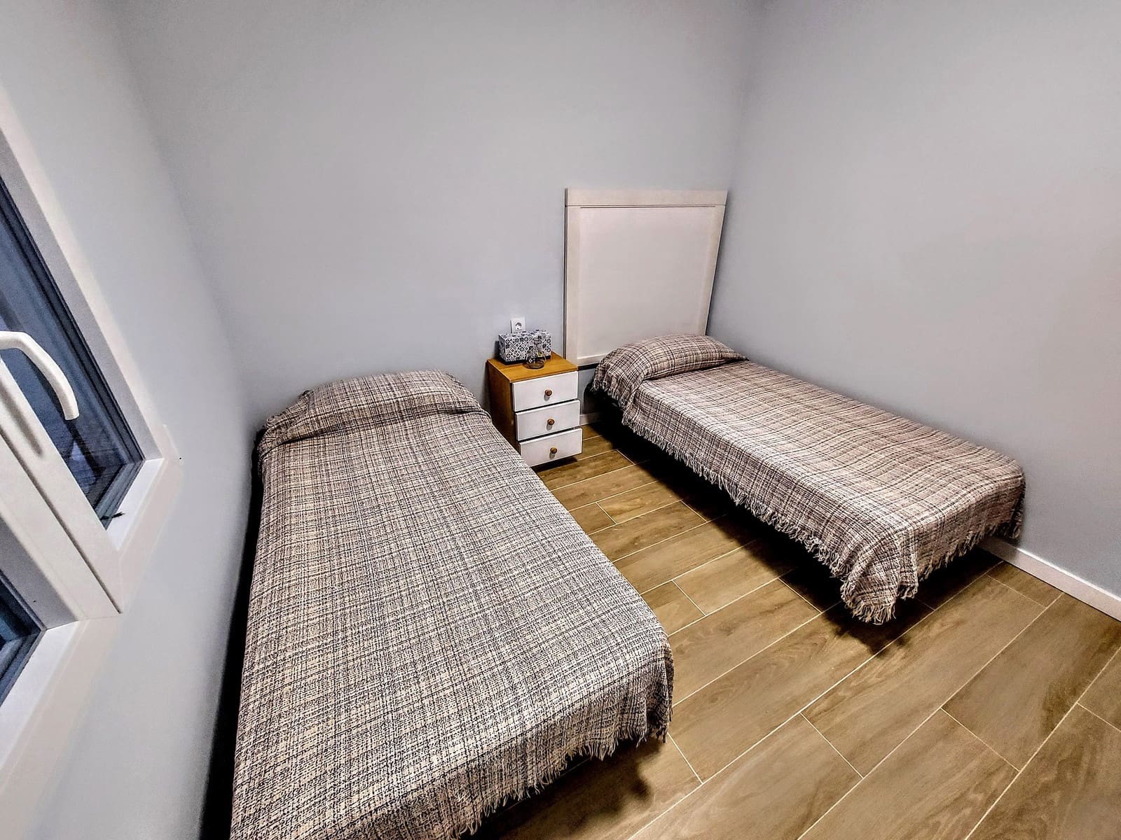 4 soveværelse Villa til salg i Torrent med swimmingpool - € 270.000 (Ref: 9395784)