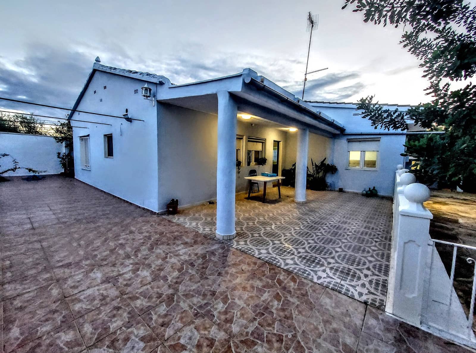 4 soveværelse Villa til salg i Torrent med swimmingpool - € 270.000 (Ref: 9395784)