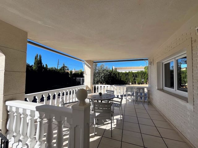 4 bedroom Villa for sale in Llíria with pool - € 590,000 (Ref: 9398237)