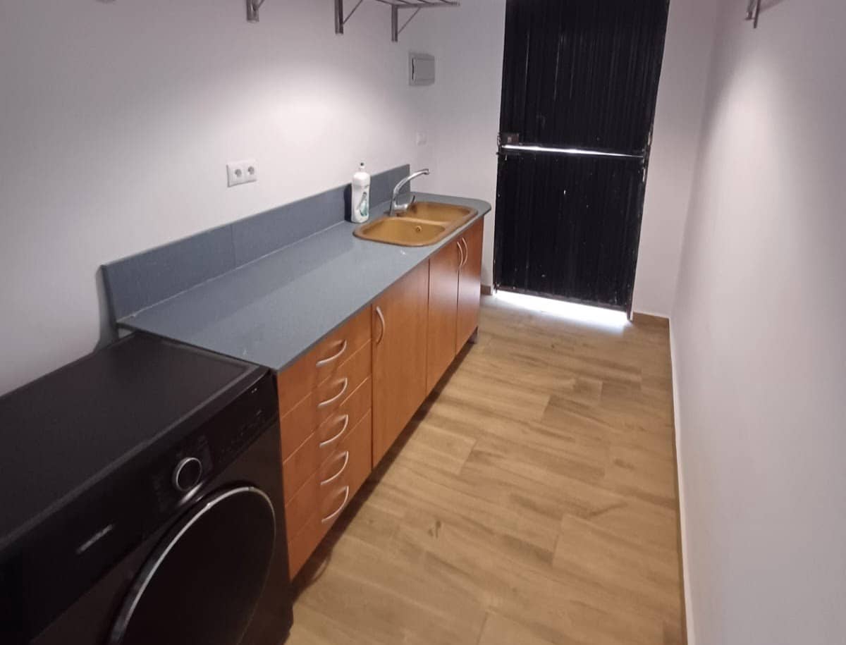 2 soverom Villa til salgs i Pedralba - € 165 000 (Ref: 9415459)