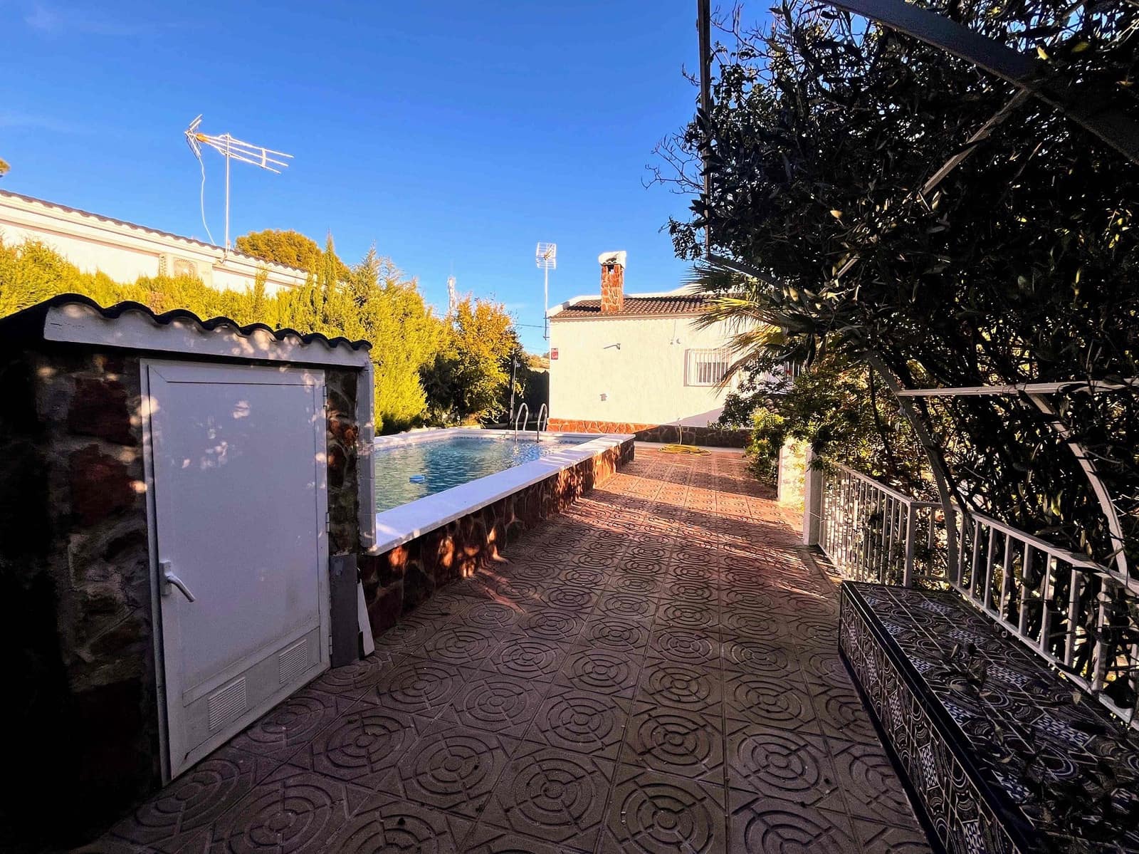 3 soverom Villa til salgs i Pedralba med svømmebasseng - € 270 000 (Ref: 9424341)