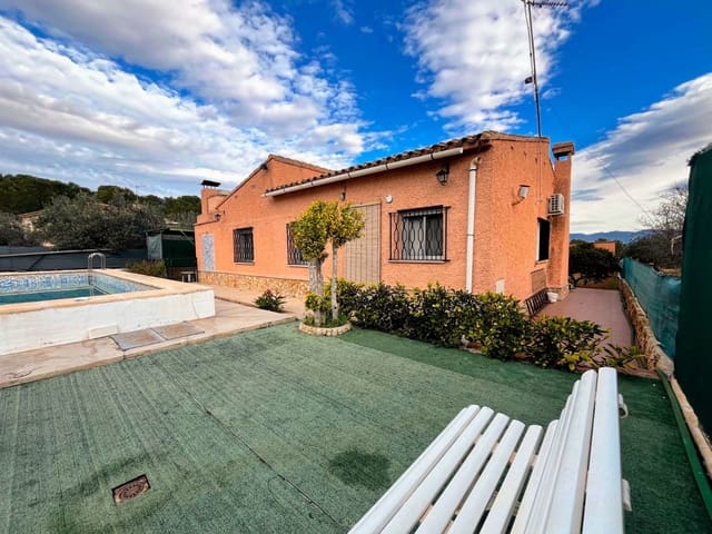 3 bedroom Villa for sale in Llíria with pool - € 195,000 (Ref: 9433005)