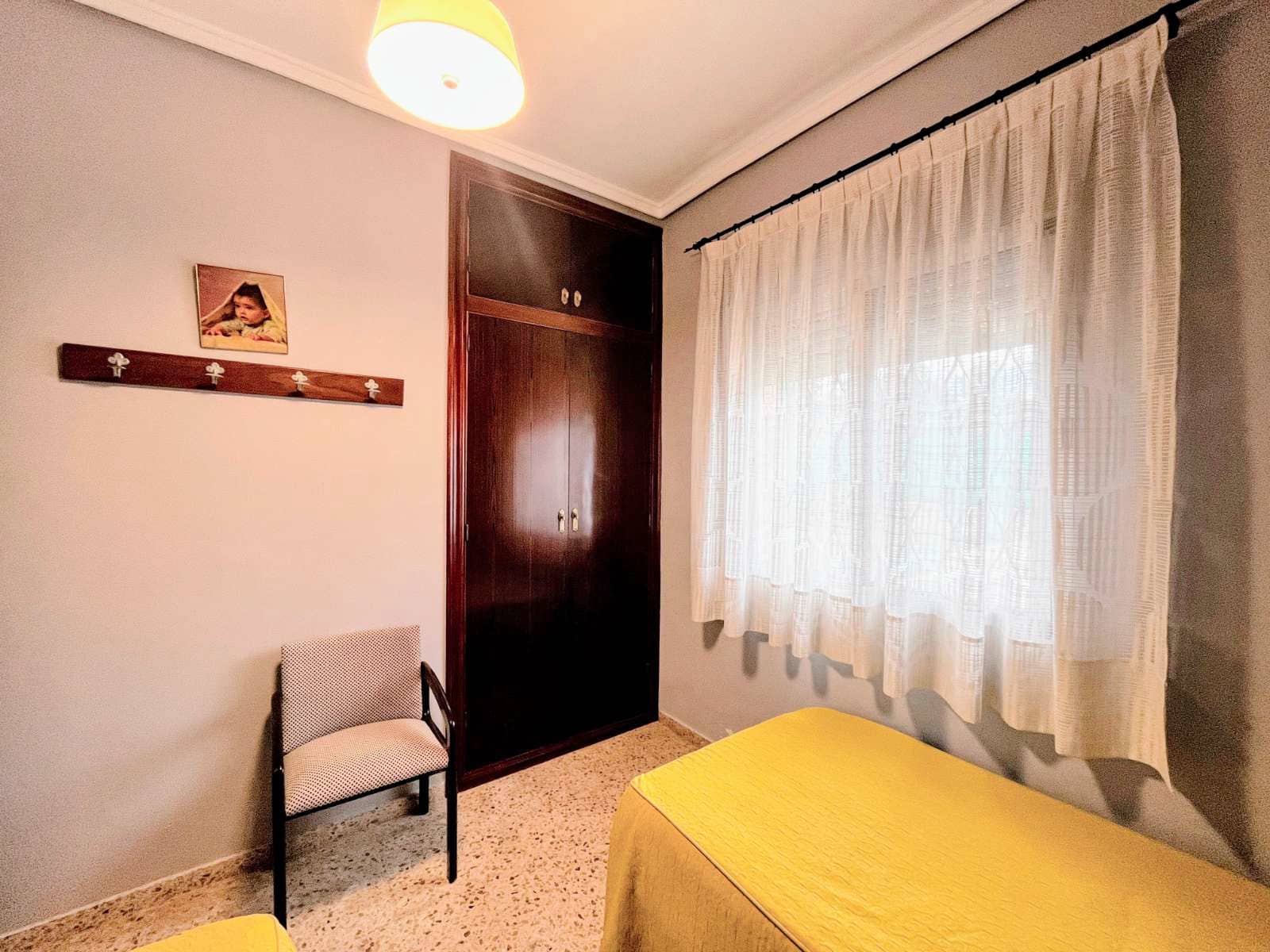 3 slaapkamer Villa te koop in Lliria met zwembad - € 195.000 (Ref: 9433005)