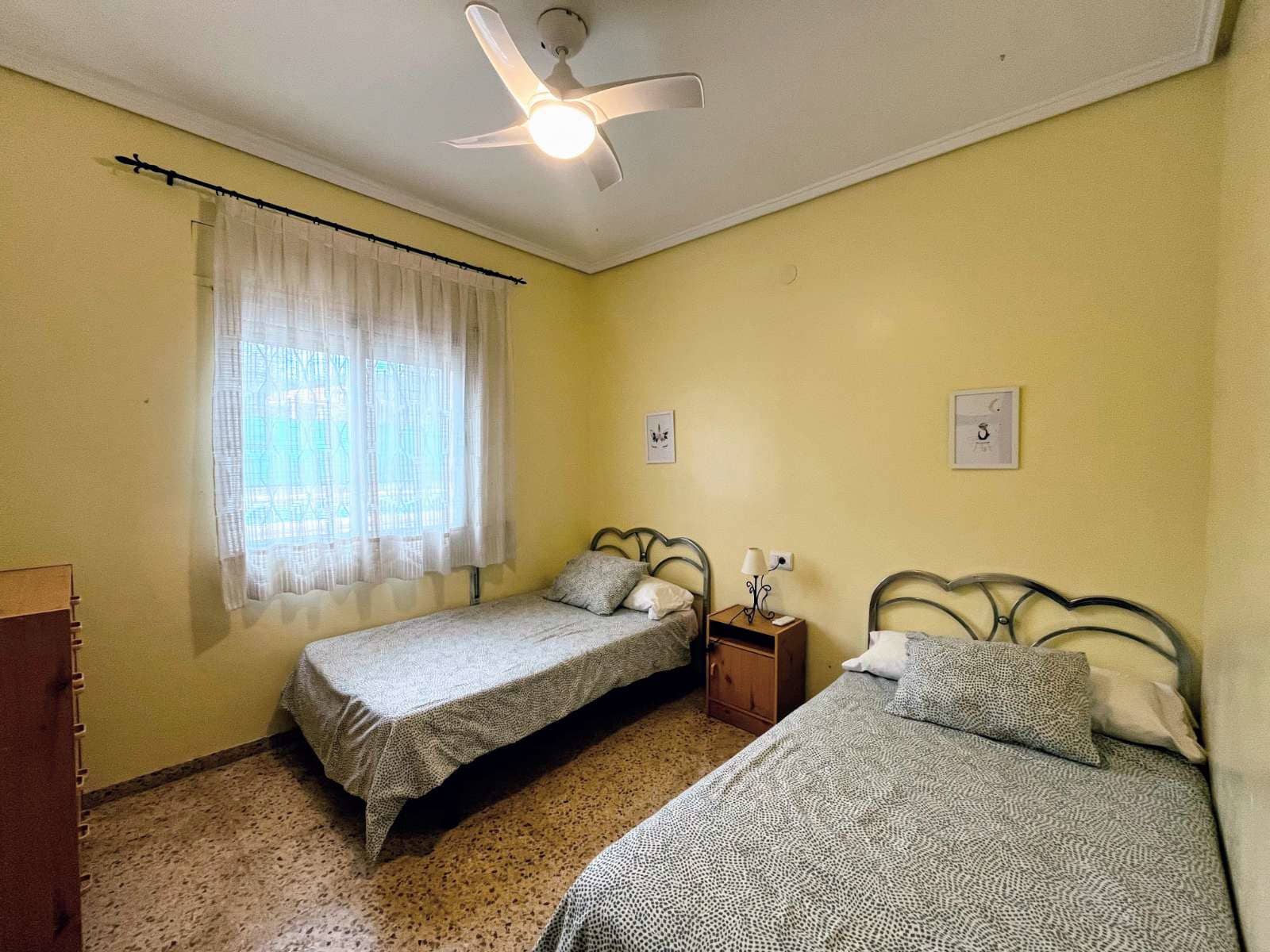 3 slaapkamer Villa te koop in Lliria met zwembad - € 195.000 (Ref: 9433005)