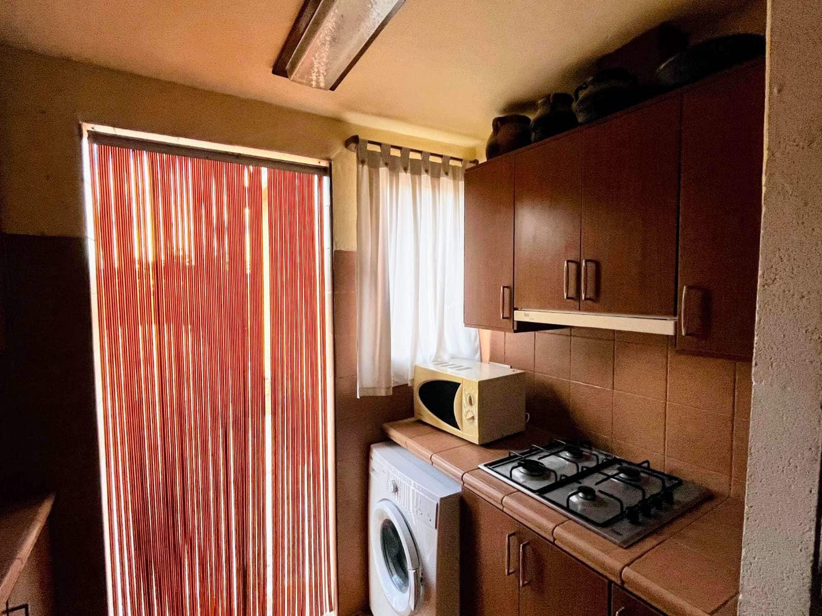 3 slaapkamer Villa te koop in Lliria met zwembad - € 195.000 (Ref: 9433005)