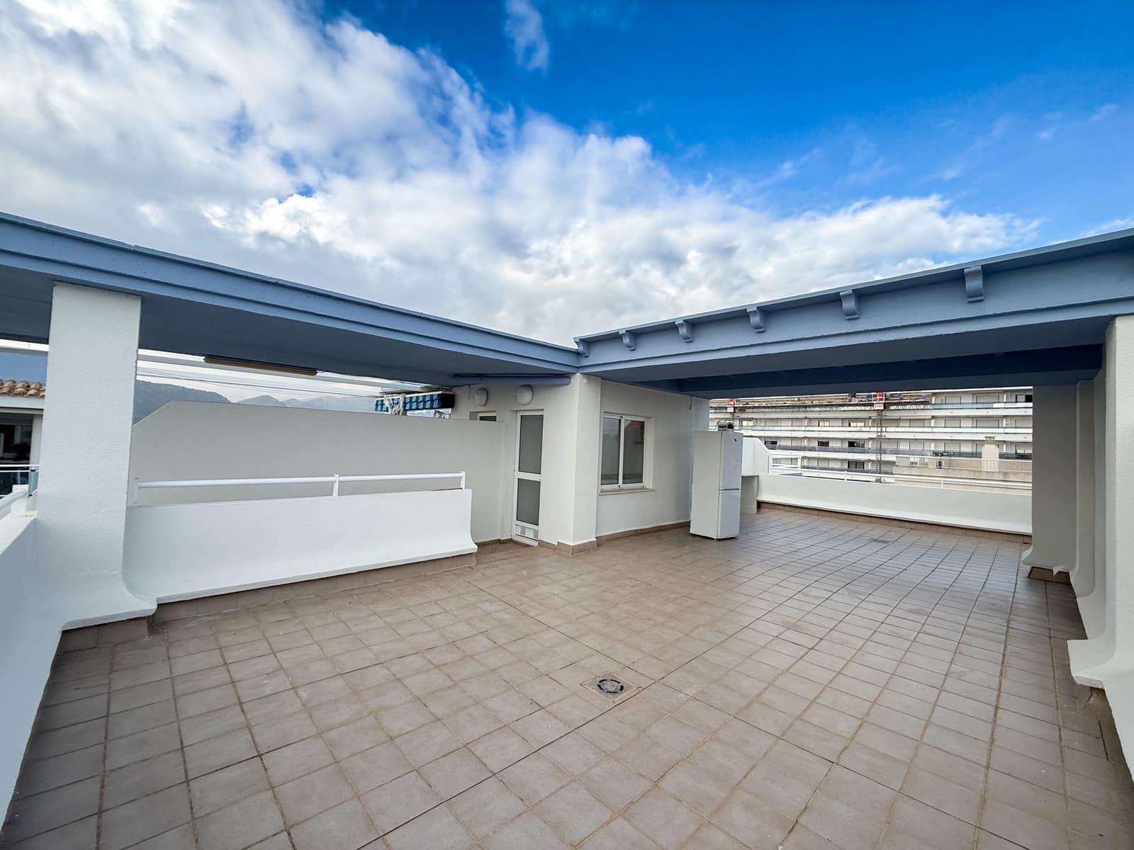 2 slaapkamer Penthouse te koop in Gandia met zwembad - € 255.000 (Ref: 9465331)