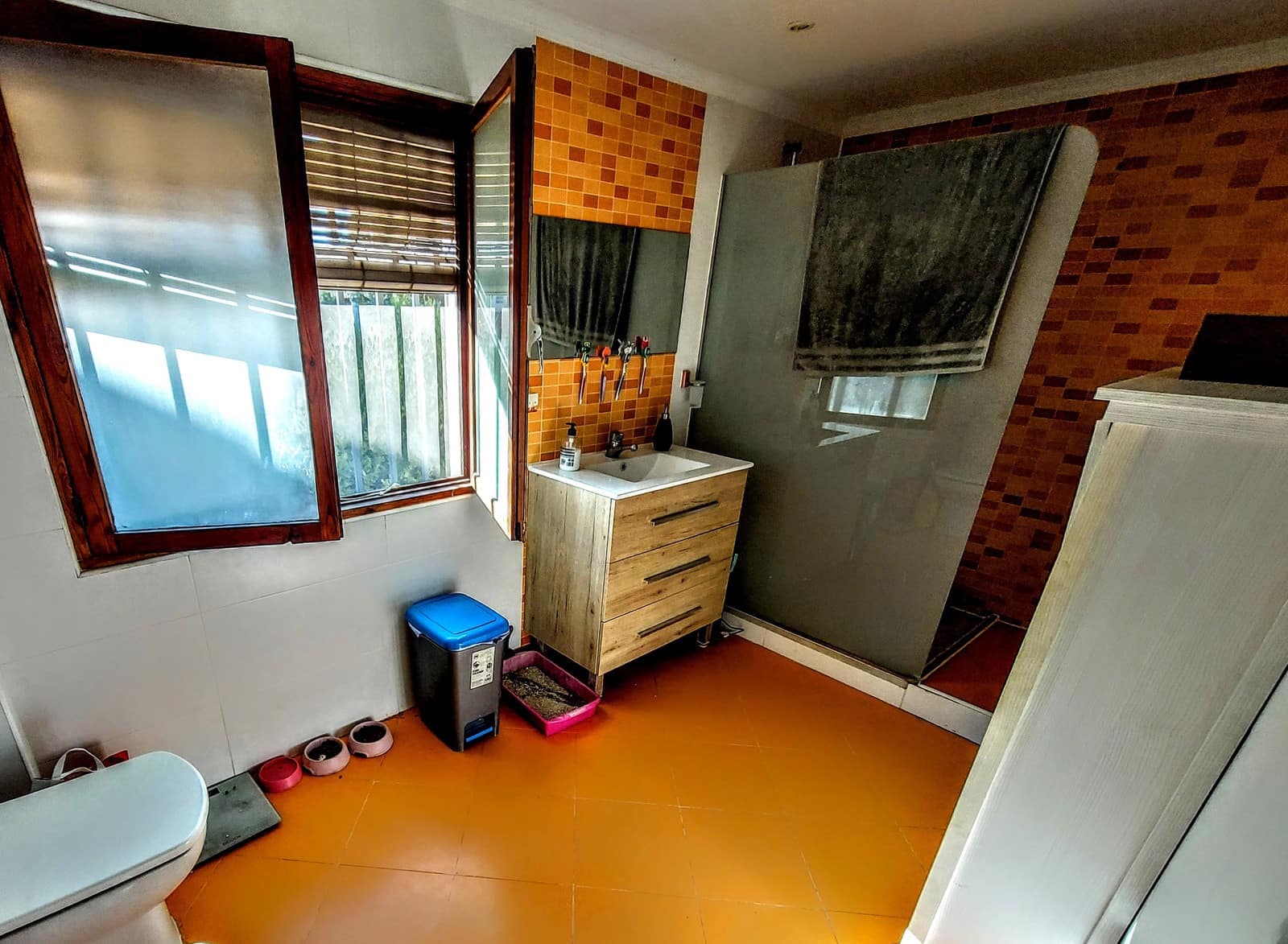 4 bedroom Villa for sale in Turis with pool - € 175,000 (Ref: 9491137)