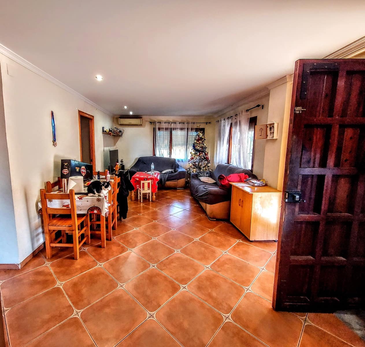 4 bedroom Villa for sale in Turis with pool - € 175,000 (Ref: 9491137)