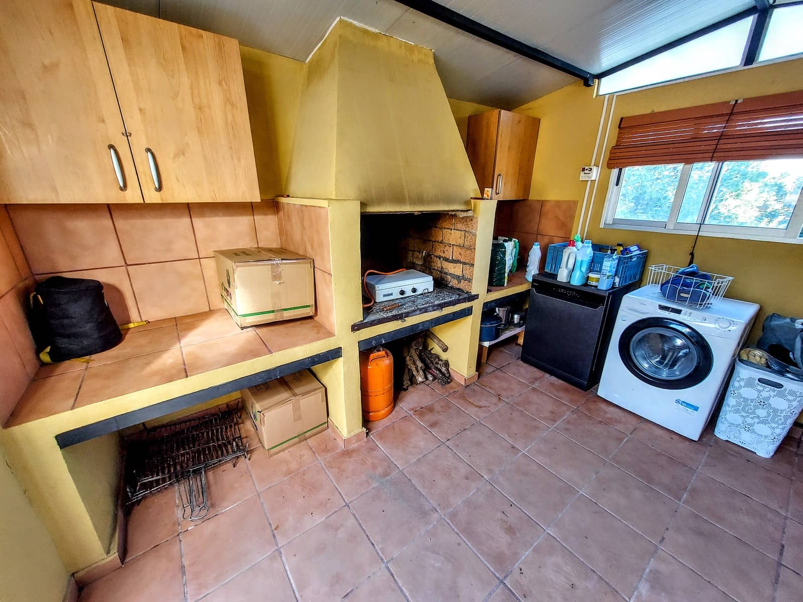 4 bedroom Villa for sale in Turis with pool - € 175,000 (Ref: 9491137)