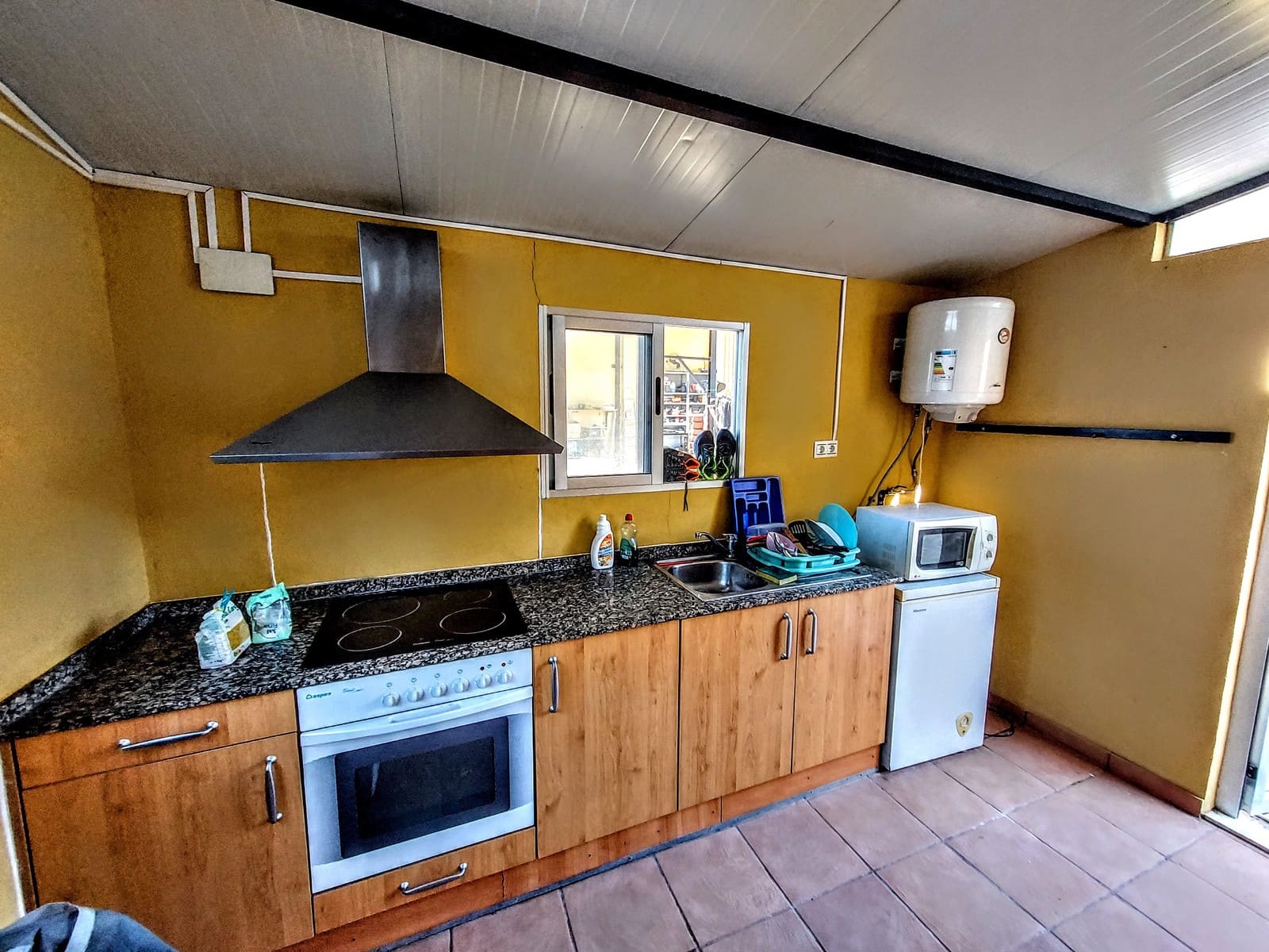 4 bedroom Villa for sale in Turis with pool - € 175,000 (Ref: 9491137)