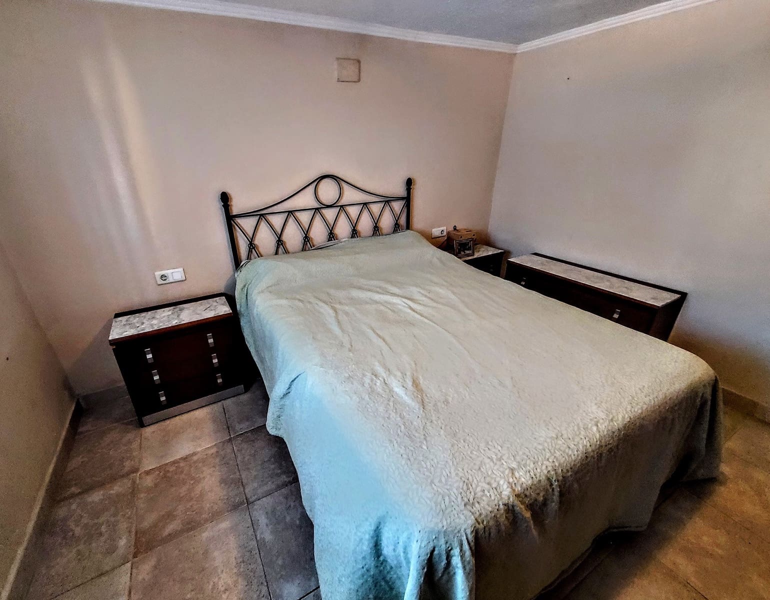 4 bedroom Villa for sale in Turis with pool - € 175,000 (Ref: 9491137)