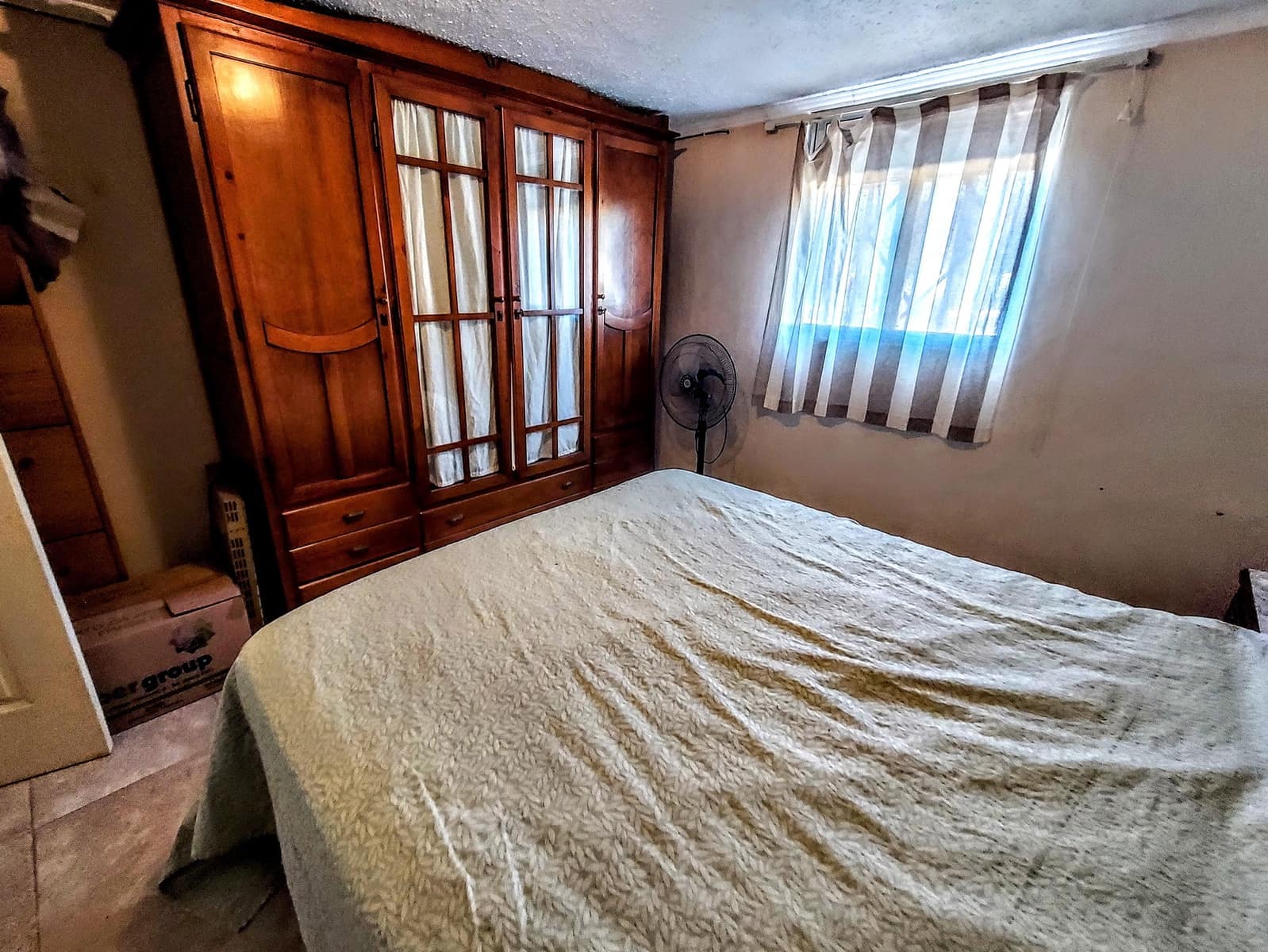 4 bedroom Villa for sale in Turis with pool - € 175,000 (Ref: 9491137)