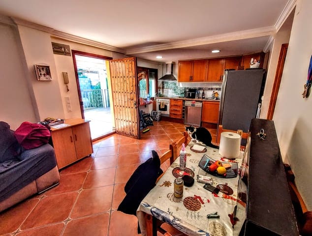 Chalet de 4 habitaciones en Turís en venta con piscina - 175.000 € (Ref: 9491137)