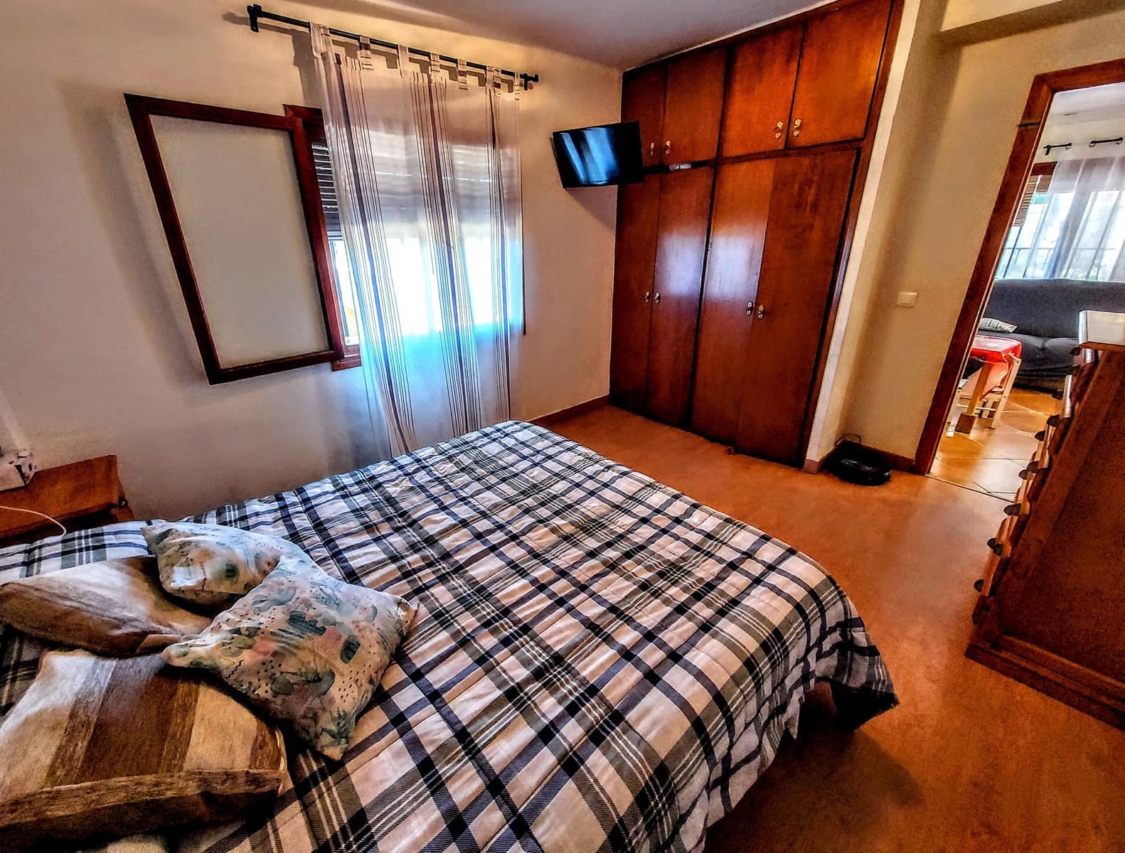 4 bedroom Villa for sale in Turis with pool - € 175,000 (Ref: 9491137)