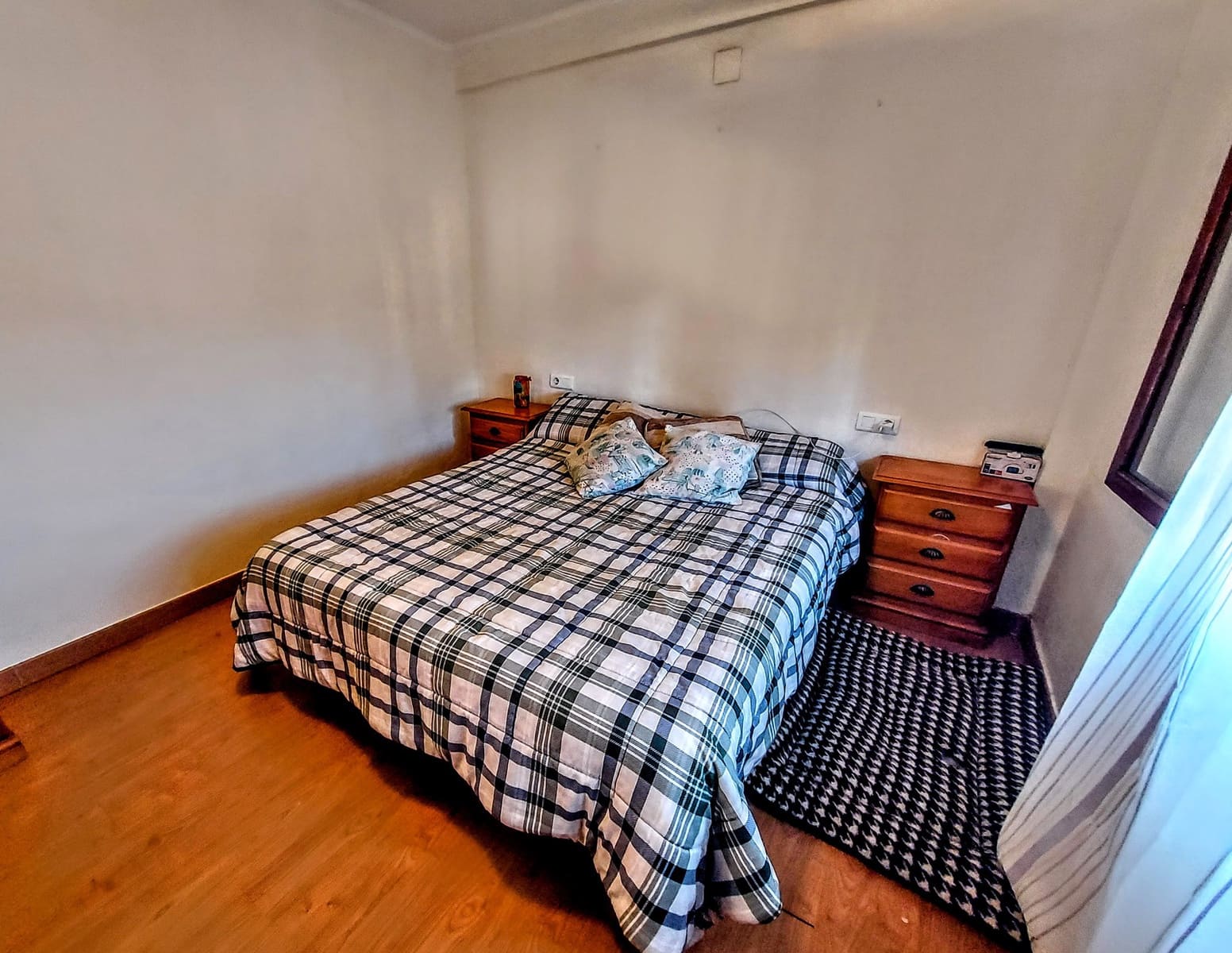 4 bedroom Villa for sale in Turis with pool - € 175,000 (Ref: 9491137)