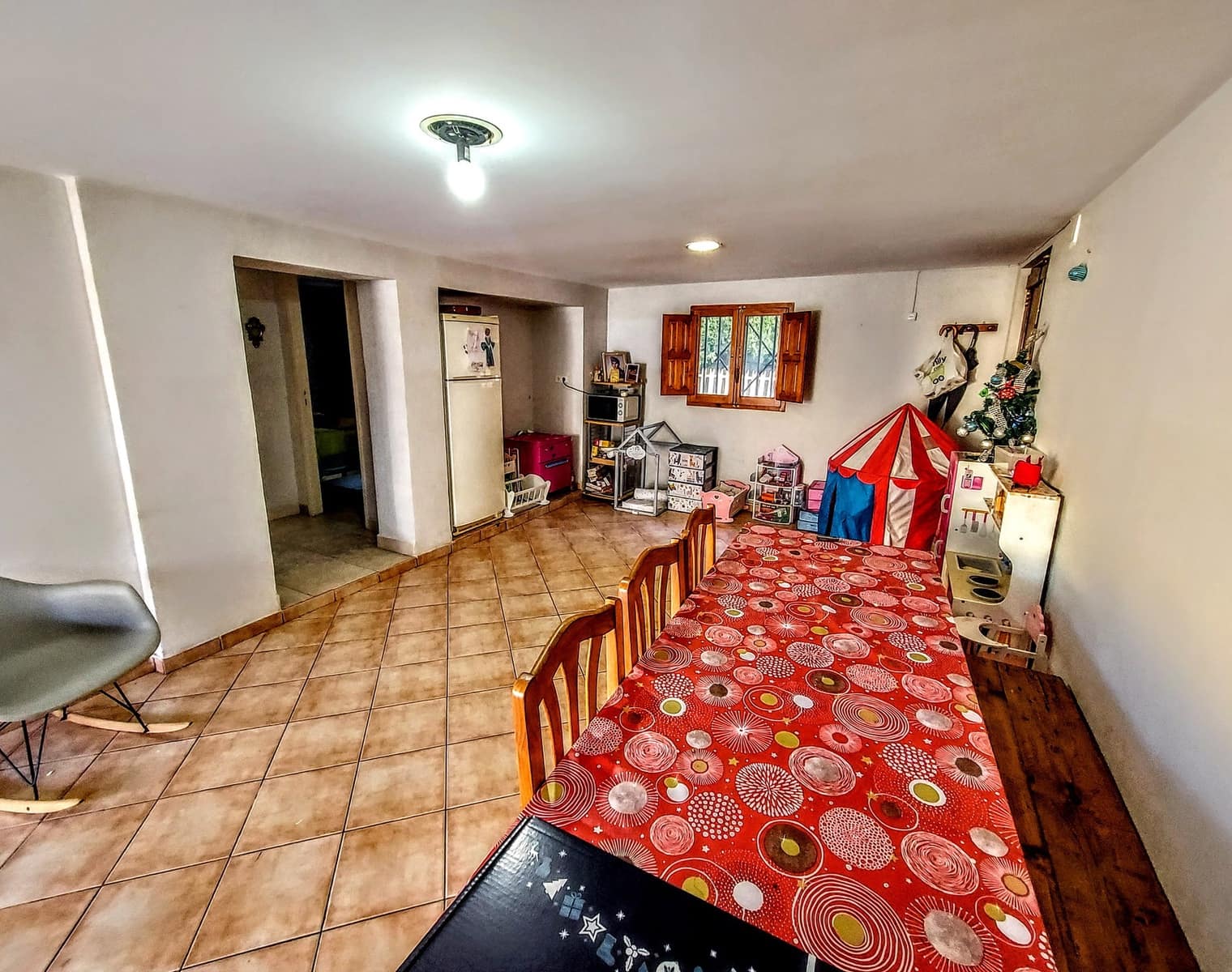 4 bedroom Villa for sale in Turis with pool - € 175,000 (Ref: 9491137)