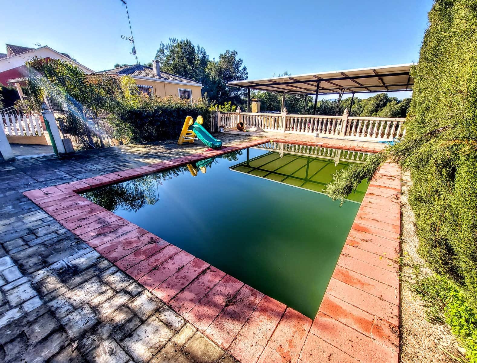 4 bedroom Villa for sale in Turis with pool - € 175,000 (Ref: 9491137)