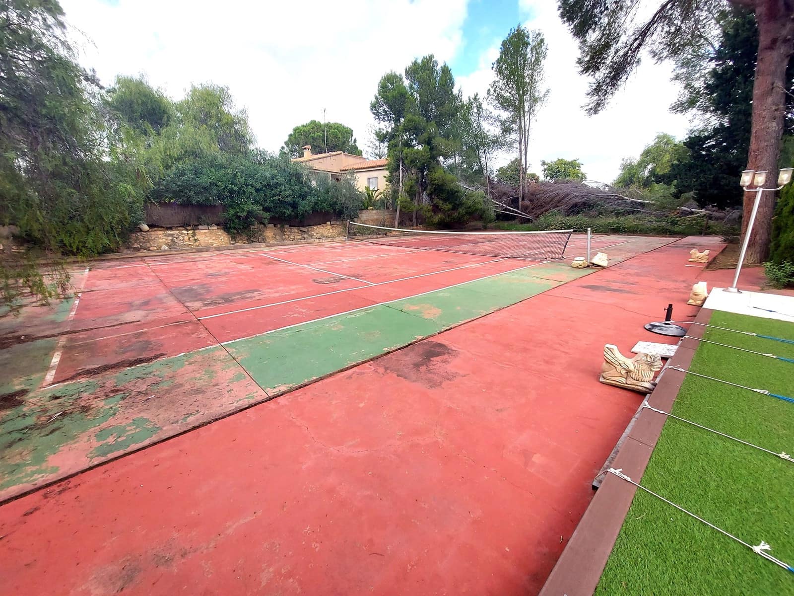 4 soveværelse Villa til salg i Pedralba med swimmingpool - € 280.000 (Ref: 9491138)