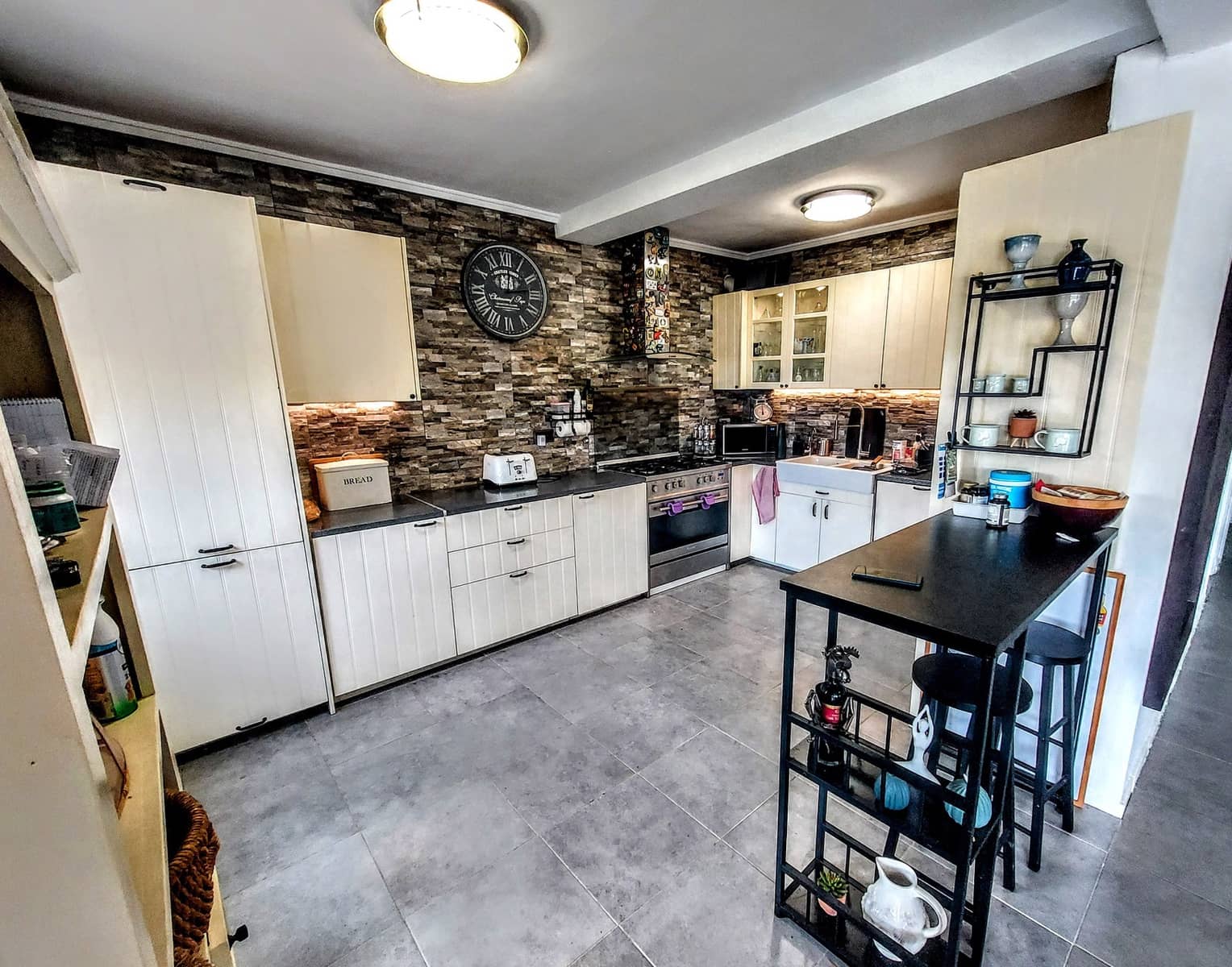 4 soveværelse Villa til salg i Pedralba med swimmingpool - € 280.000 (Ref: 9491138)