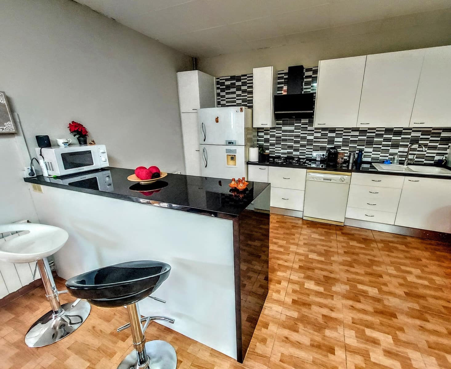 4 bedroom Villa for sale in Torrent with pool - € 565,000 (Ref: 9535669)