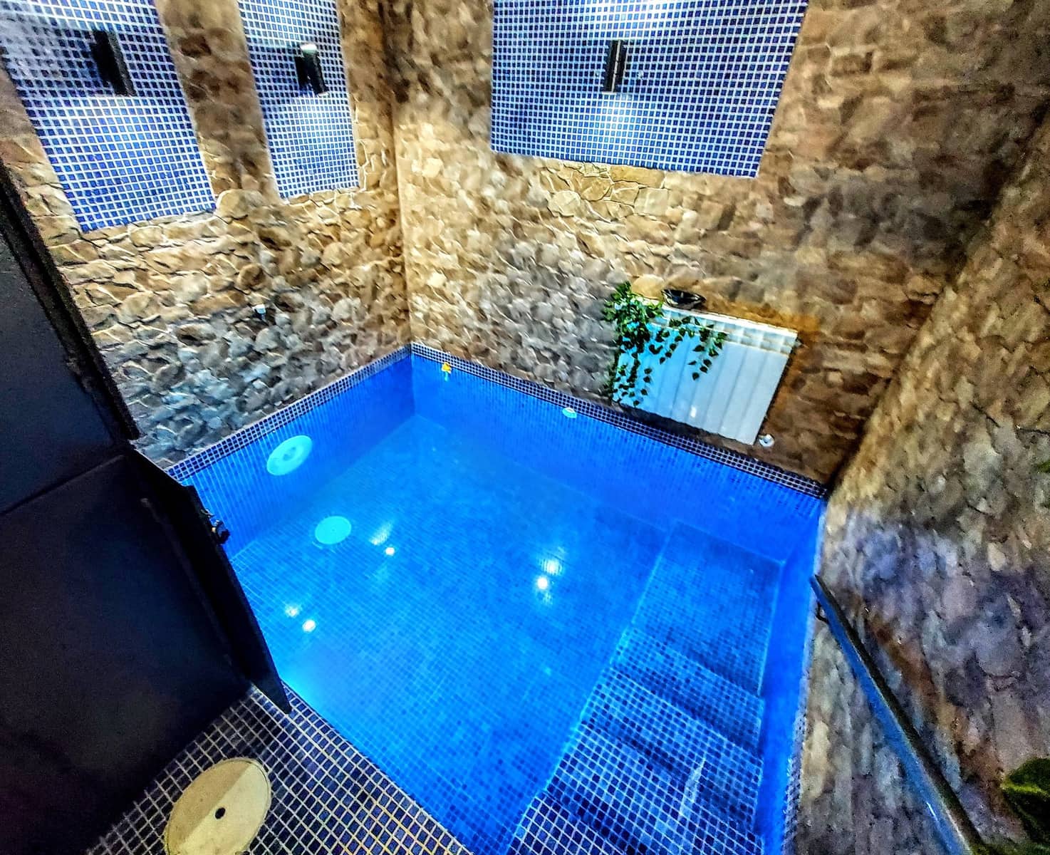 4 bedroom Villa for sale in Torrent with pool - € 565,000 (Ref: 9535669)