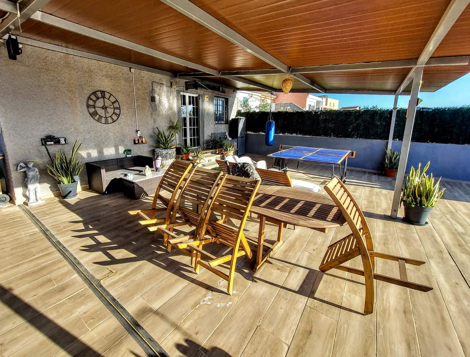 4 bedroom Villa for sale in Torrent with pool - € 565,000 (Ref: 9535669)