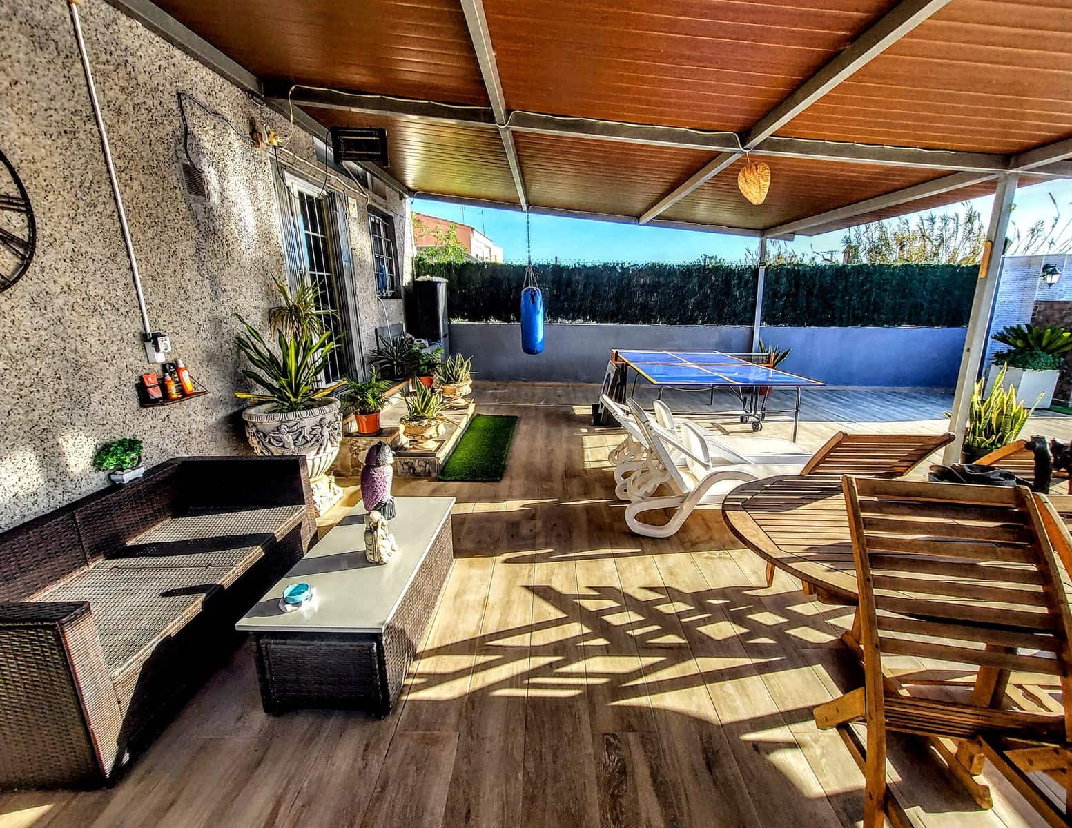 4 bedroom Villa for sale in Torrent with pool - € 565,000 (Ref: 9535669)