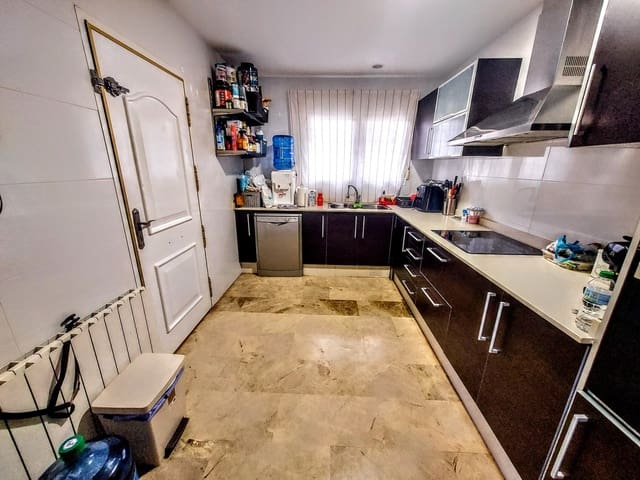 4 quarto Moradia para venda em Montserrat com piscina - 345 000 € (Ref: 9536711)