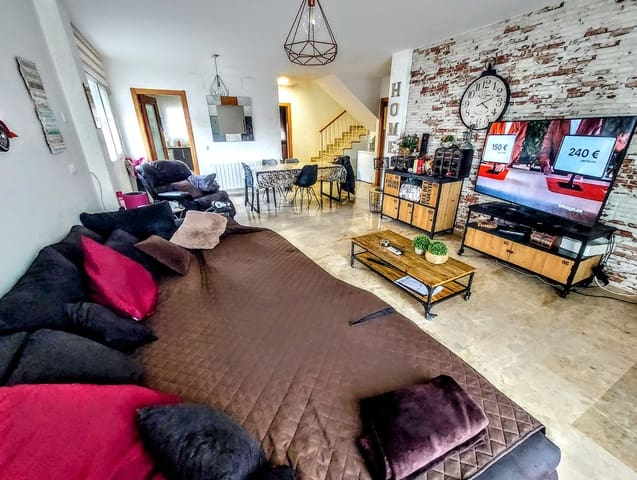 4 quarto Moradia para venda em Montserrat com piscina - 345 000 € (Ref: 9536711)