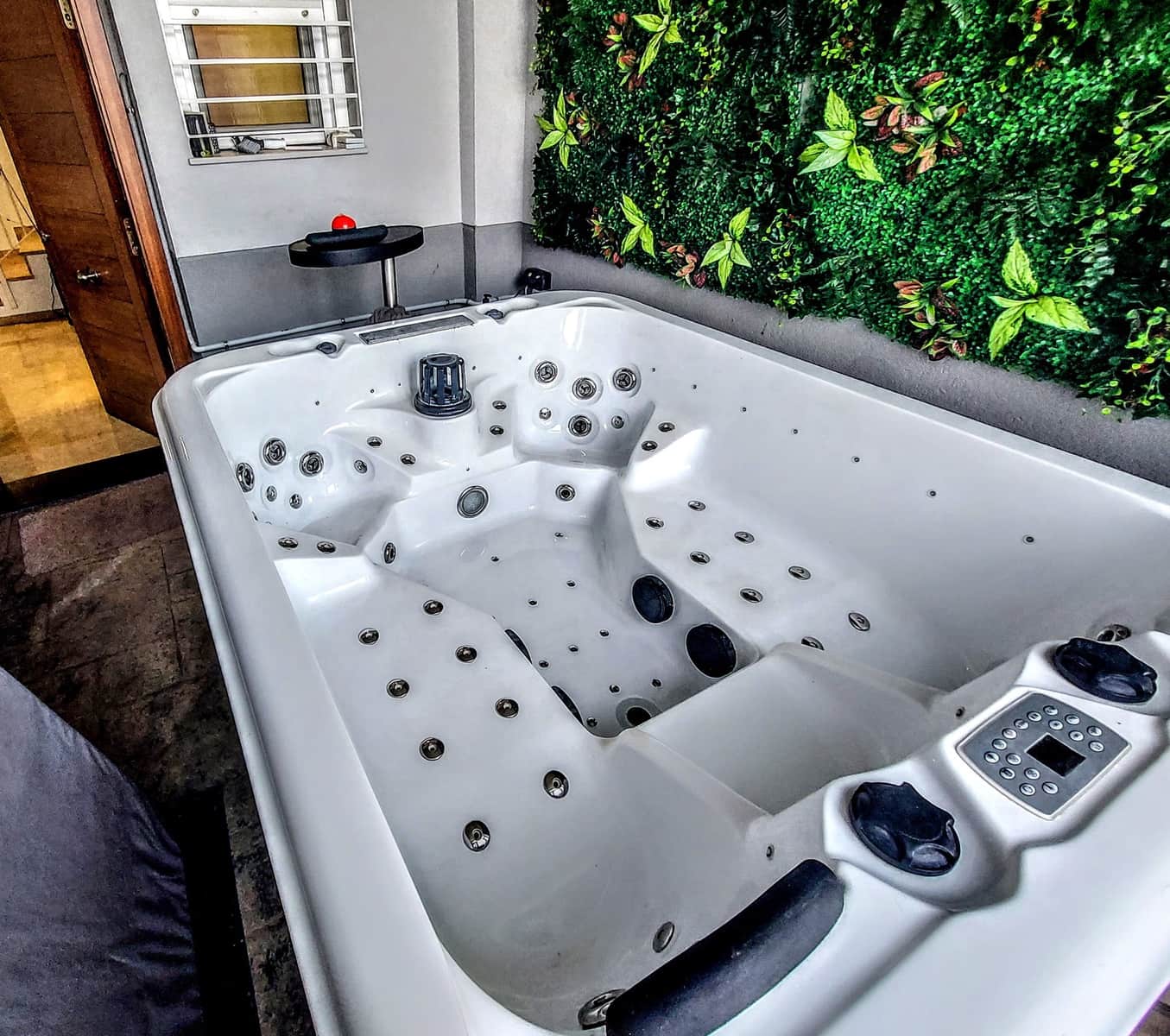 4 slaapkamer Villa te koop in Montserrat met zwembad - € 350.000 (Ref: 9536711)