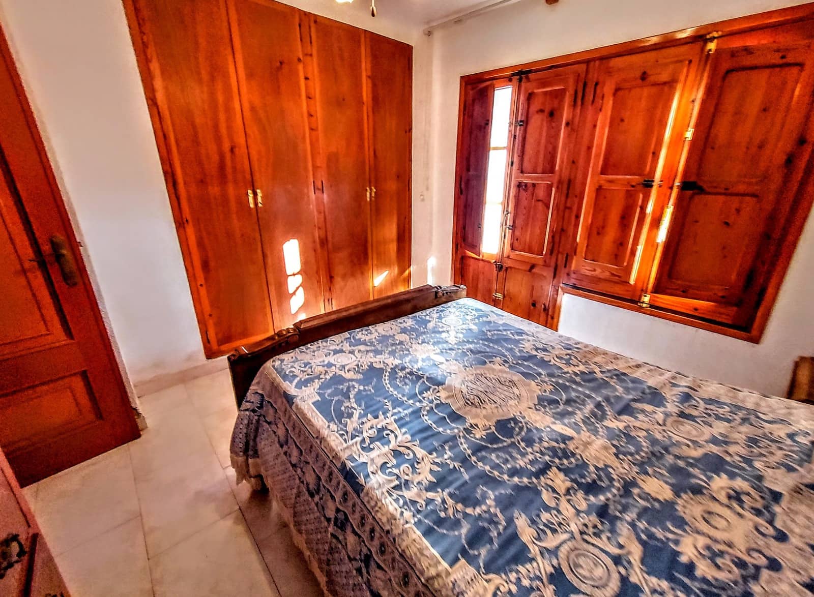 5 makuuhuone Omakotitalo myytävänä paikassa Montserrat - 255 000 € (Ref: 9564836)