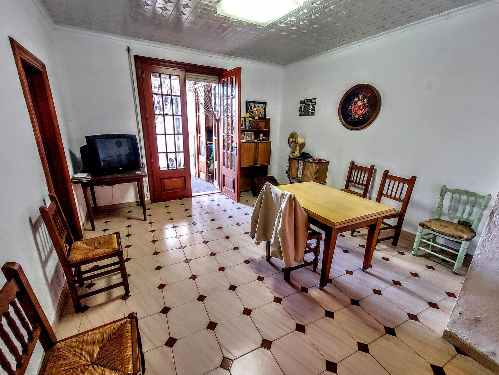 5 makuuhuone Omakotitalo myytävänä paikassa Montserrat - 255 000 € (Ref: 9564836)