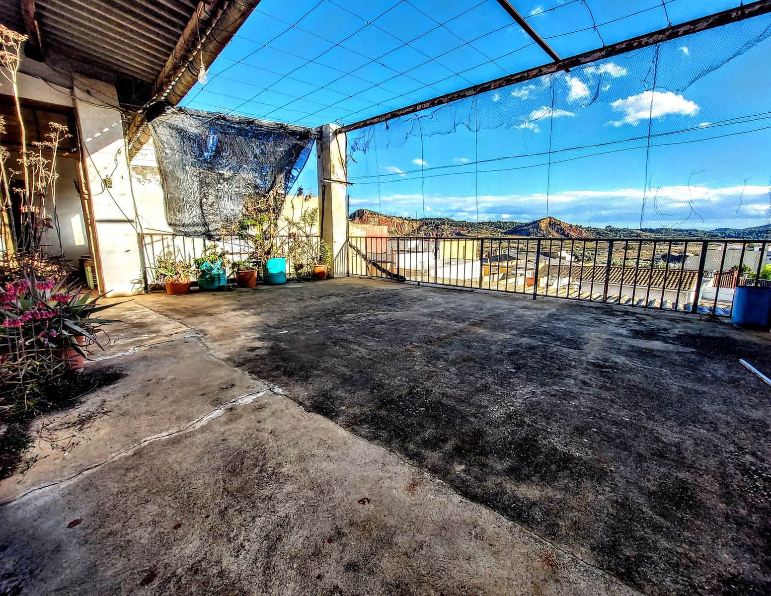 5 makuuhuone Omakotitalo myytävänä paikassa Montserrat - 255 000 € (Ref: 9564836)