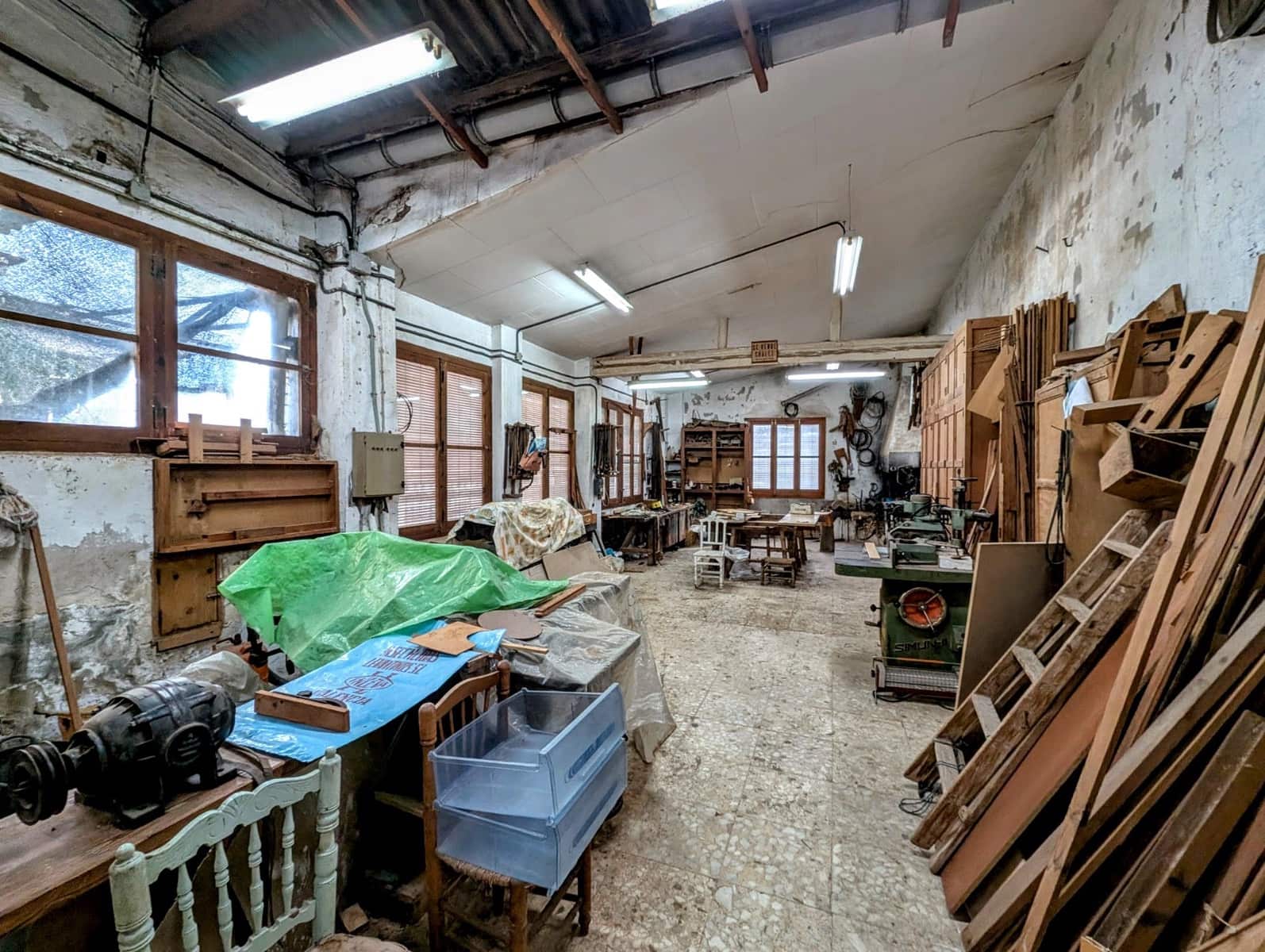 5 makuuhuone Omakotitalo myytävänä paikassa Montserrat - 255 000 € (Ref: 9564836)