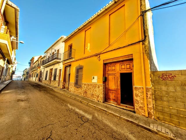 5 makuuhuone Omakotitalo myytävänä paikassa Montserrat - 255 000 € (Ref: 9564836)