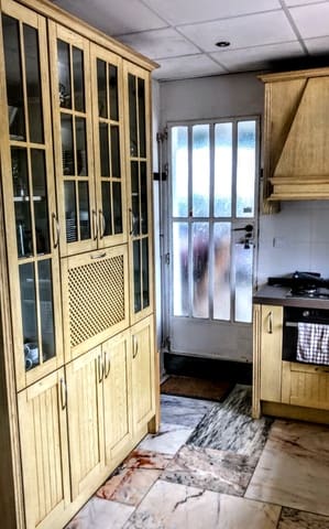 Chalet de 3 habitaciones en Montroy en venta con piscina - 239.000 € (Ref: 9568191)