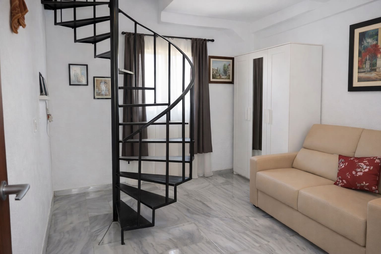 Chalet de 3 habitaciones en Montroy en venta con piscina - 239.000 € (Ref: 9568191)