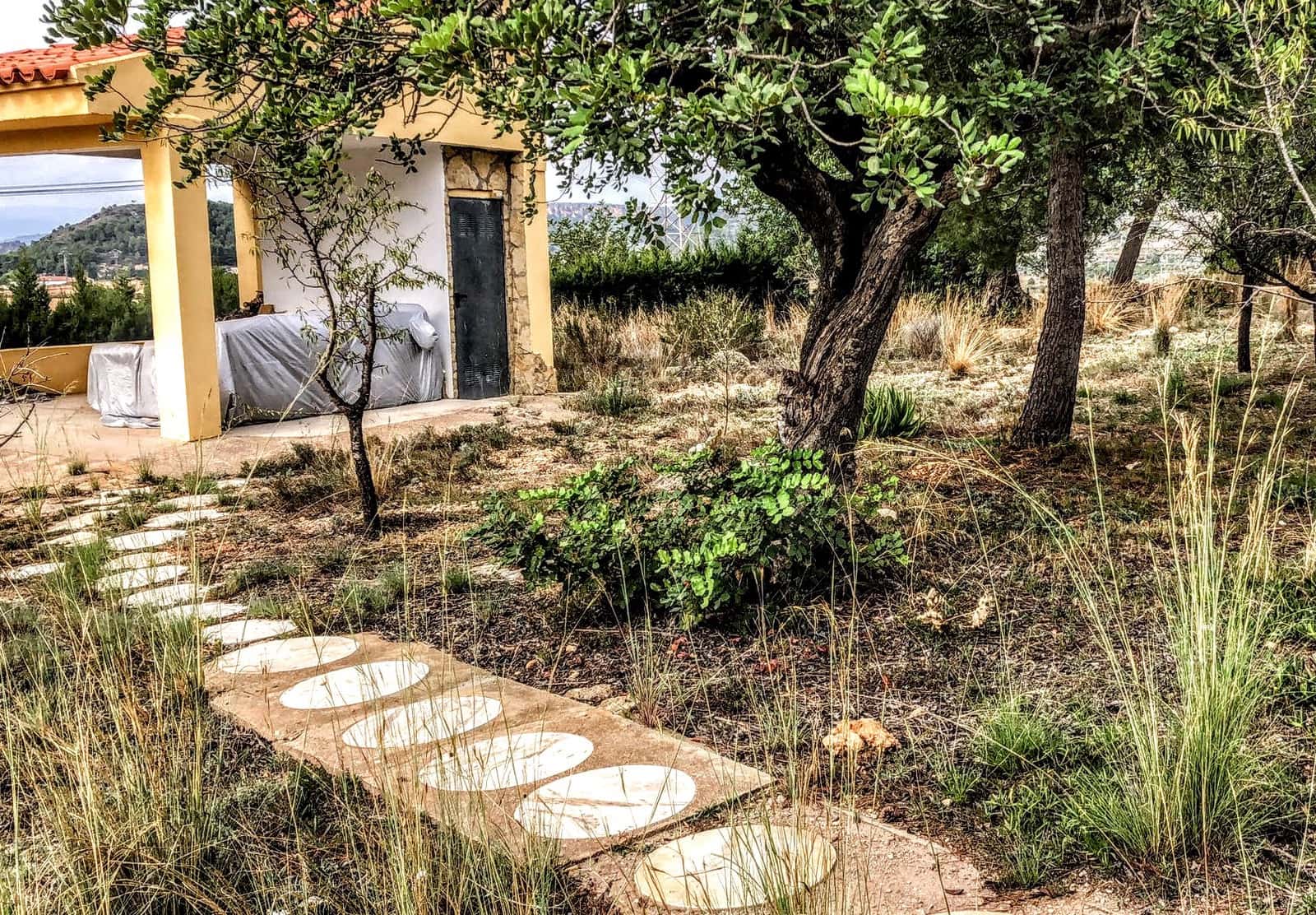 Chalet de 3 habitaciones en Montroy en venta con piscina - 239.000 € (Ref: 9568191)