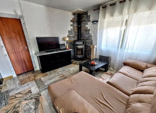 3 sovrum Villa till salu i Montroy med pool - 239 000 € (Ref: 9568191)