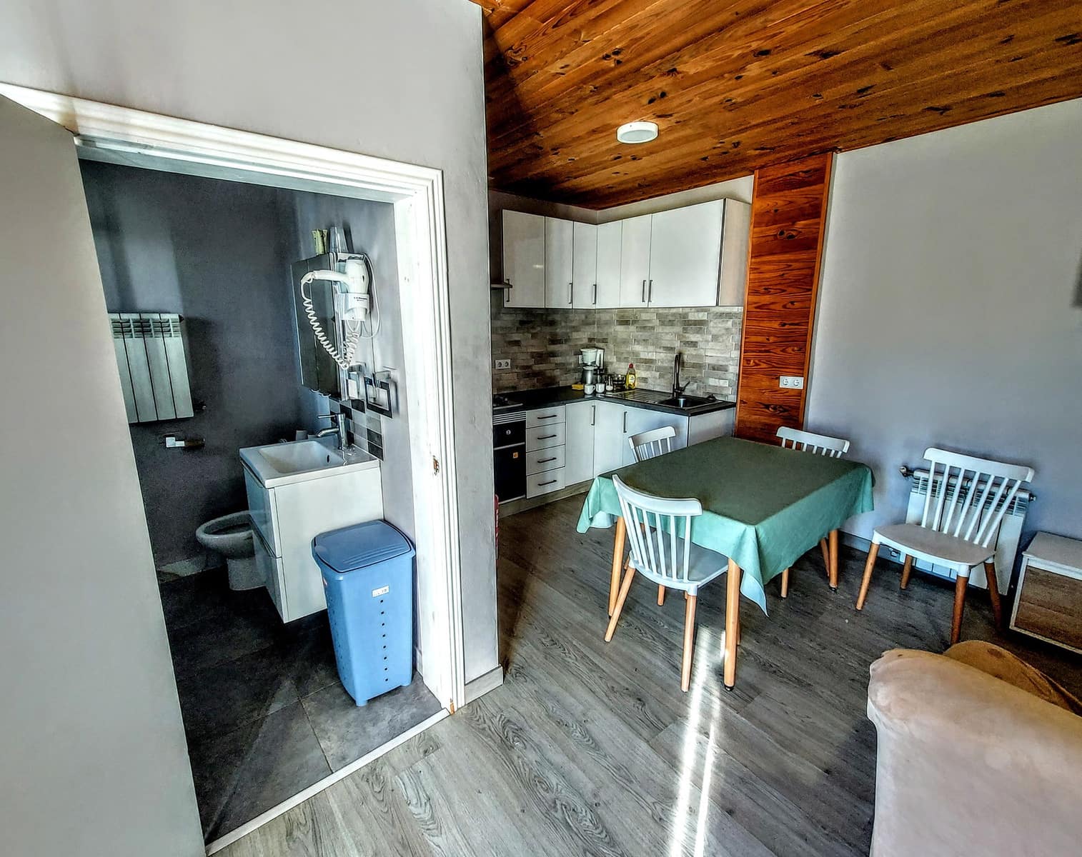 10 bedroom Villa for sale in Godelleta with pool - € 575,000 (Ref: 9582447)