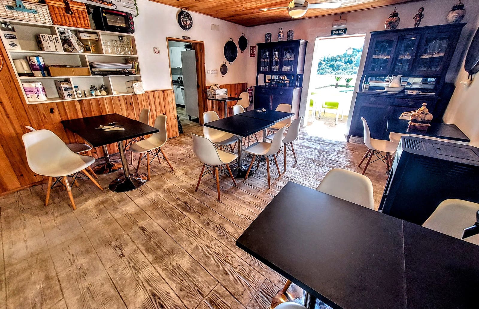 10 bedroom Villa for sale in Godelleta with pool - € 575,000 (Ref: 9582447)