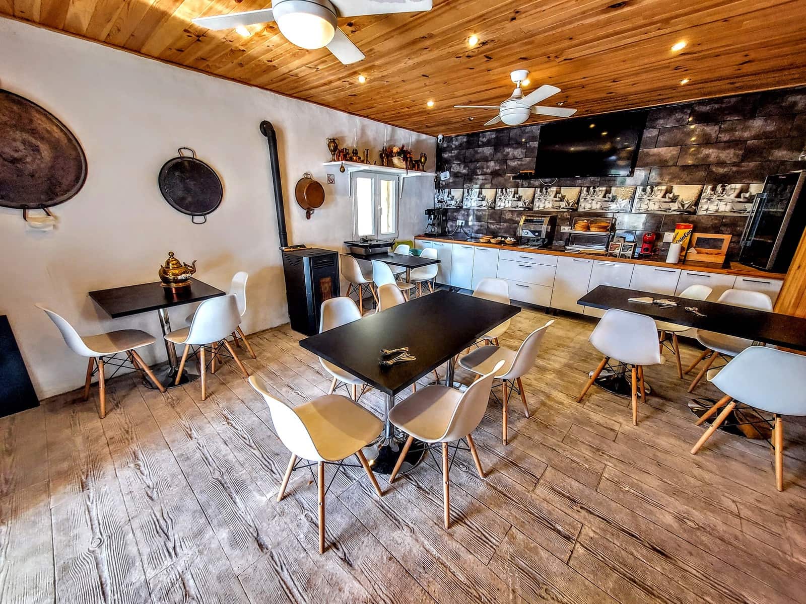 10 bedroom Villa for sale in Godelleta with pool - € 575,000 (Ref: 9582447)