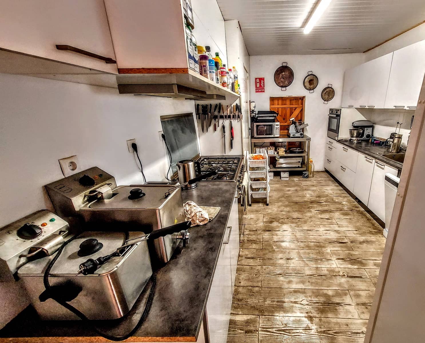 10 bedroom Villa for sale in Godelleta with pool - € 575,000 (Ref: 9582447)