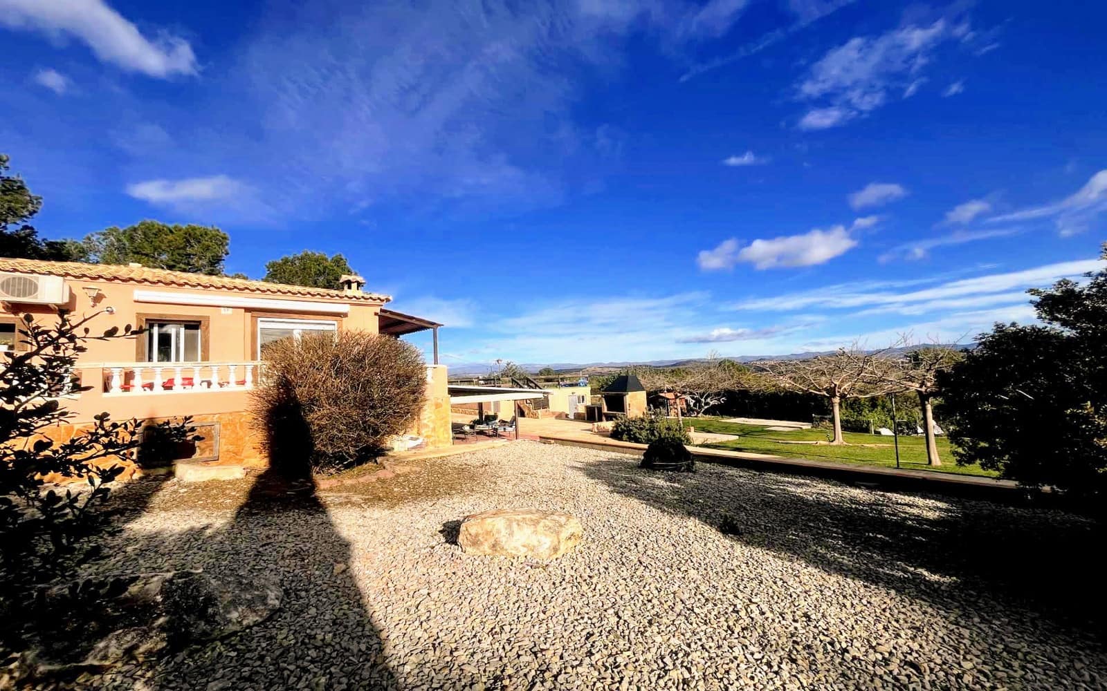 5 soveværelse Villa til salg i Vilamarxant / Villamarchante med swimmingpool - € 258.000 (Ref: 9594771)